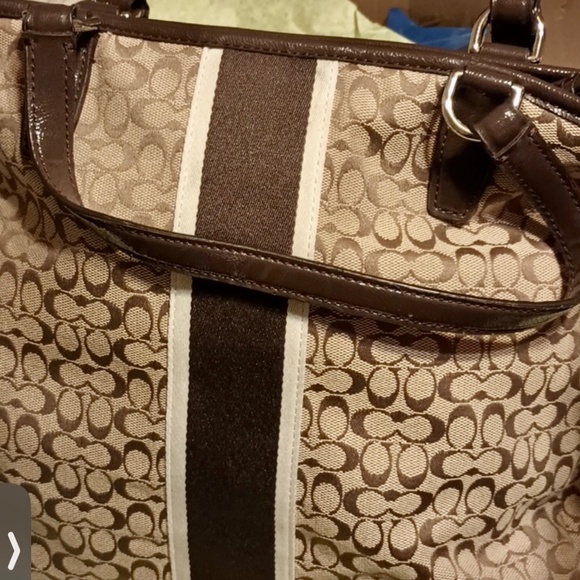 Coach EUC Signature Strip Tan Brown Fold Over Shoulder Cross Body Handbag Purse - Picture 7 of 11